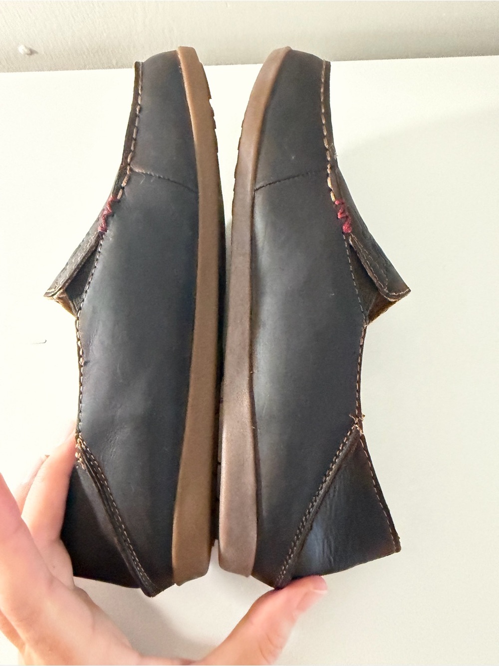 OluKai Nohea Nubuck dark brown leather loafer with floral etching women’s 9.5 - Picture 8 of 13